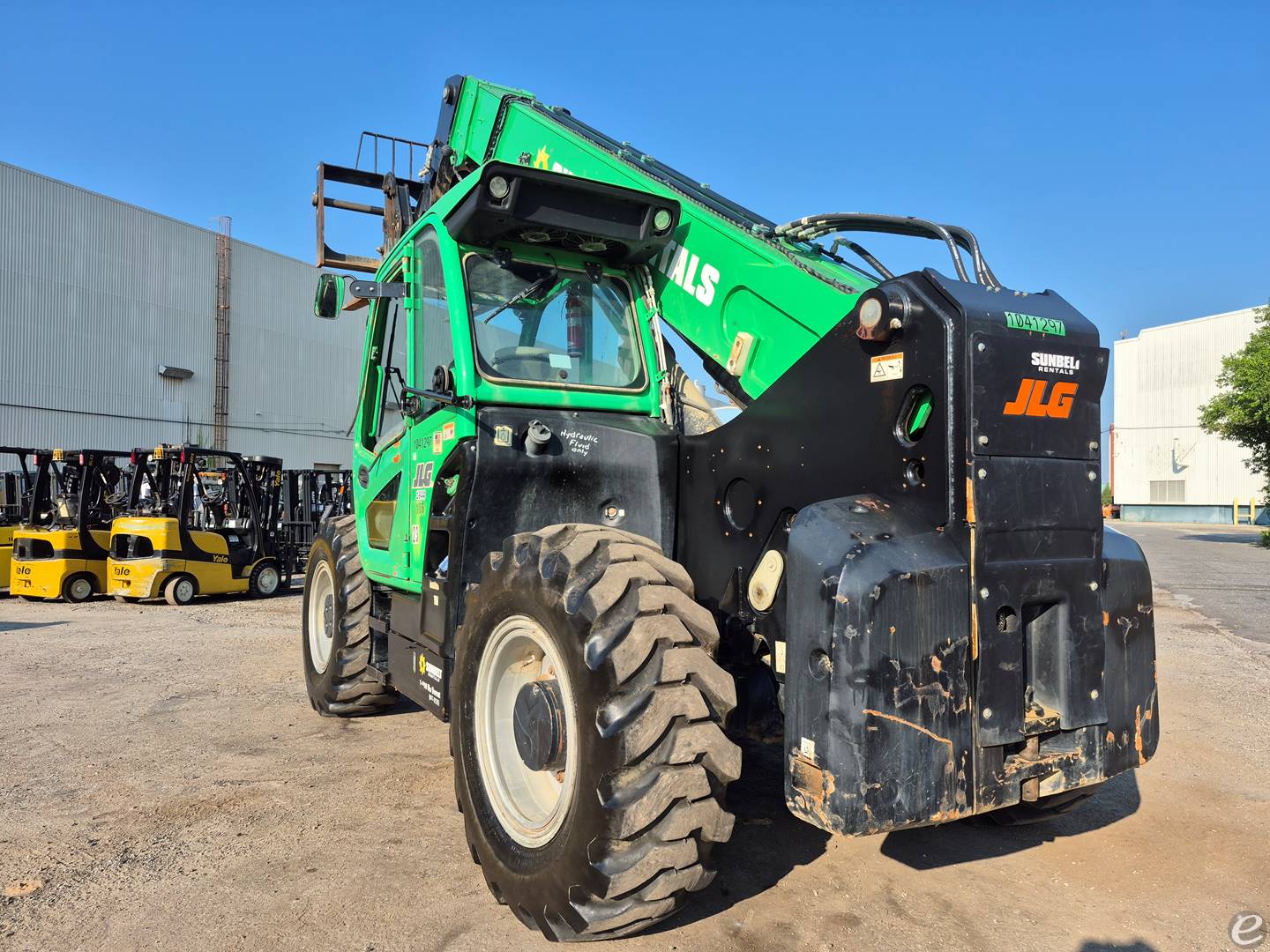2017 JLG 1644