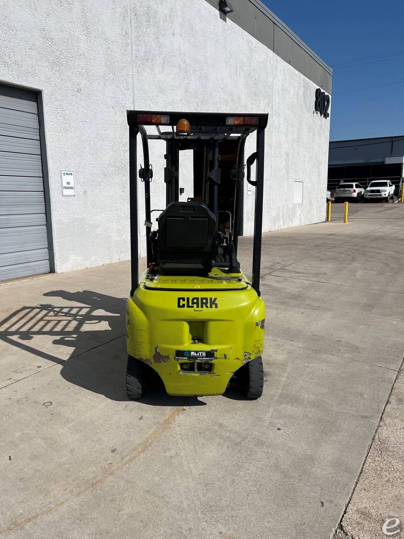 2019 Clark GEX20