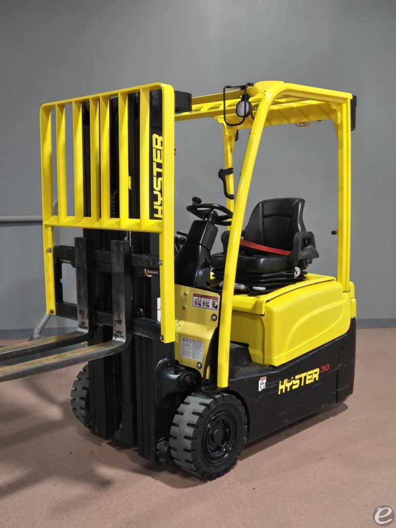 2022 Hyster J30XNT