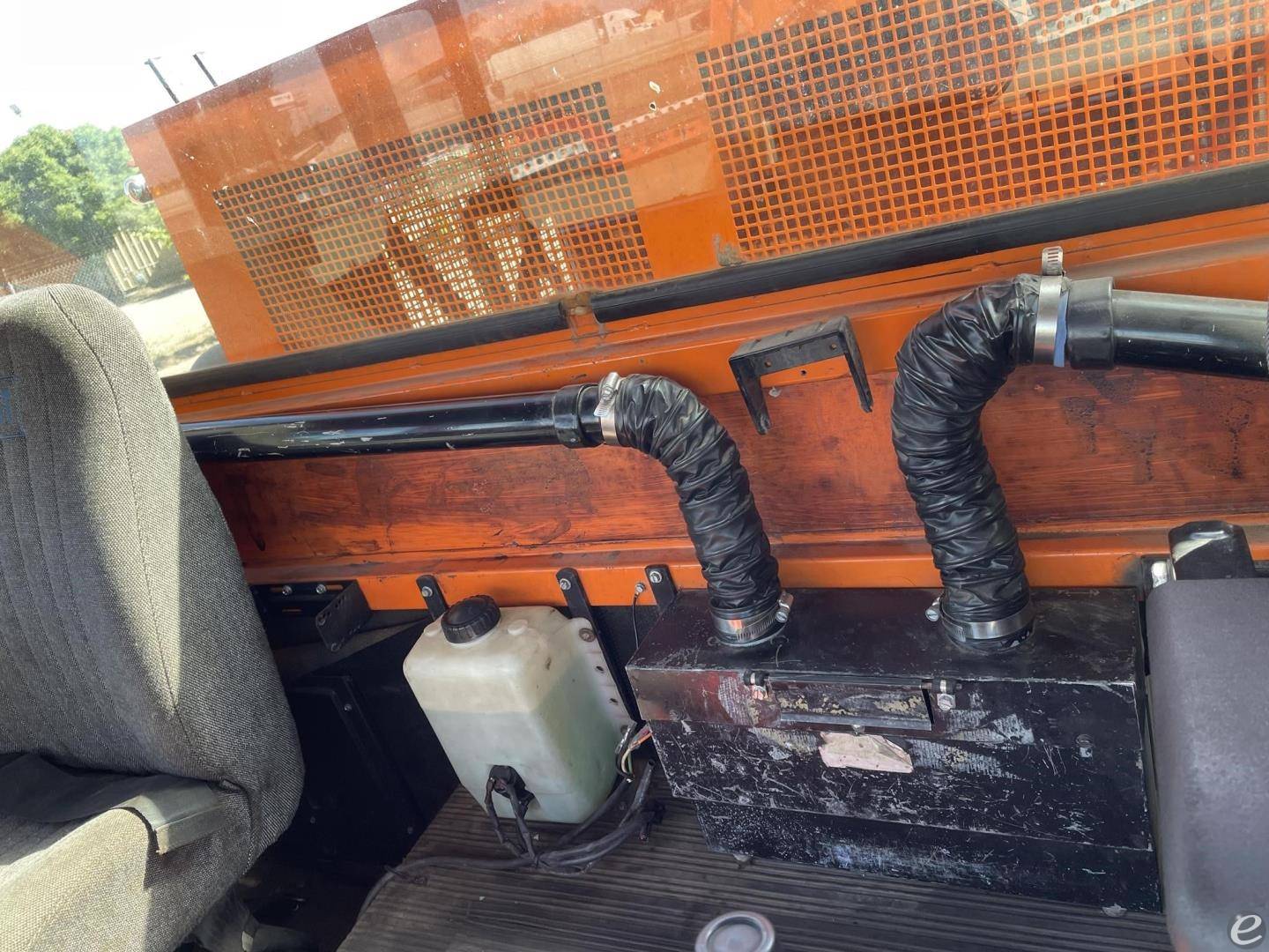 1992 DF4000