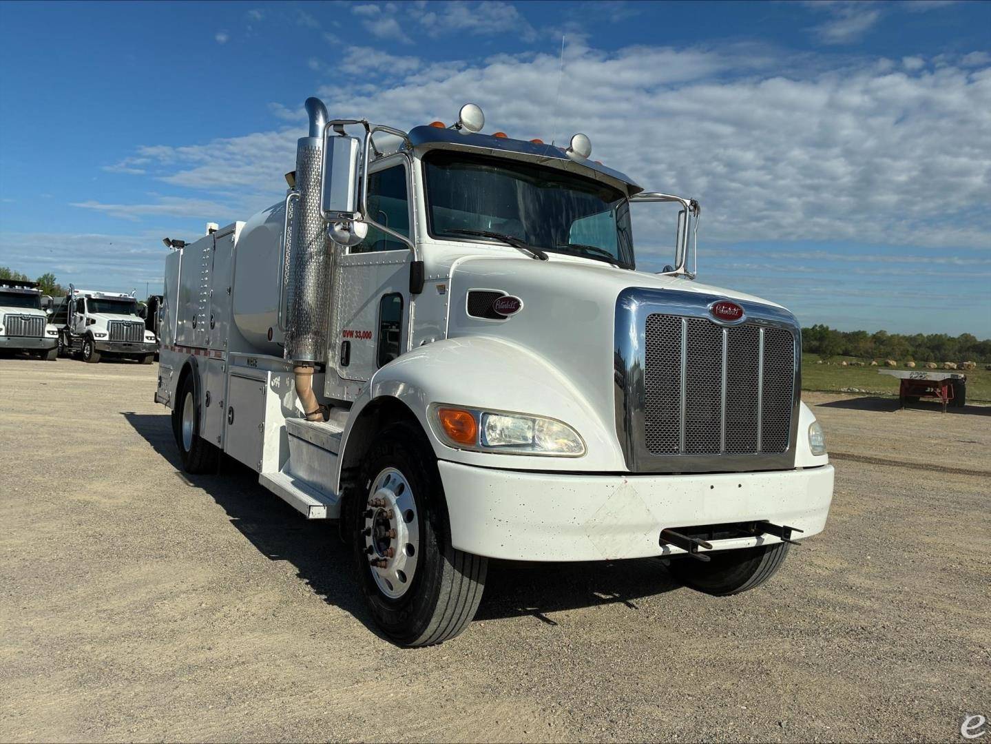 2018 Peterbilt 337
