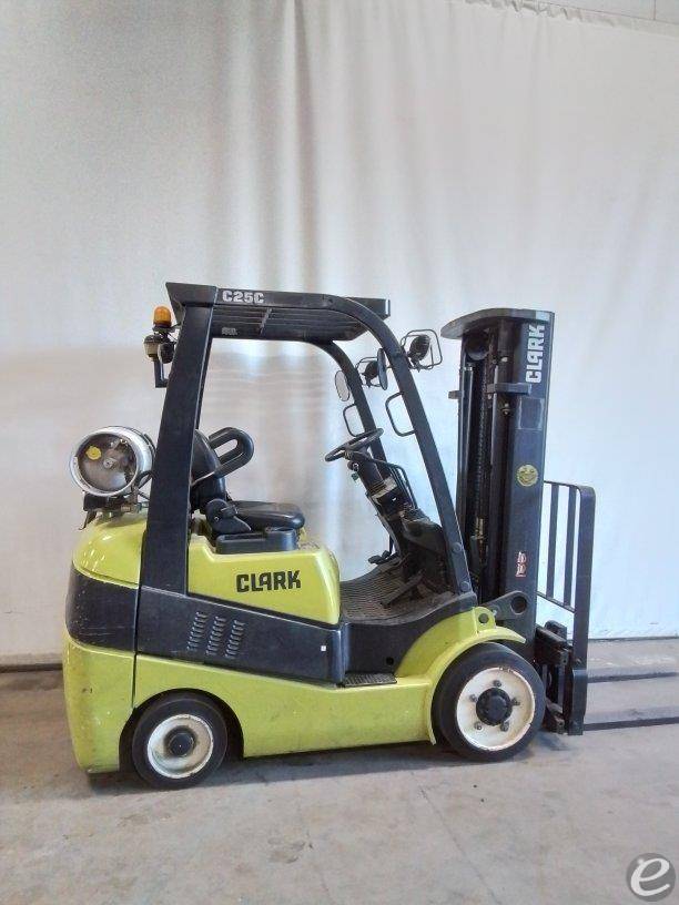 2013 Clark C25CL