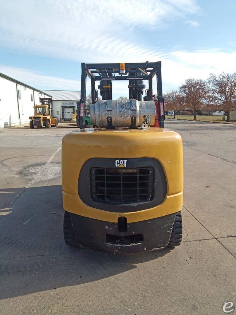 2010 Cat GC70K