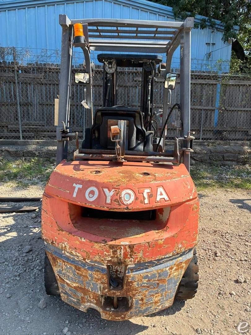 2005 Toyota 7FGU25