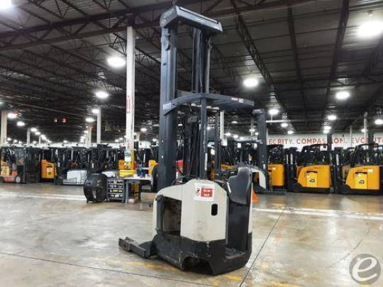2010 Crown RR5725-45 Electric Reach Truck - 123Forklift