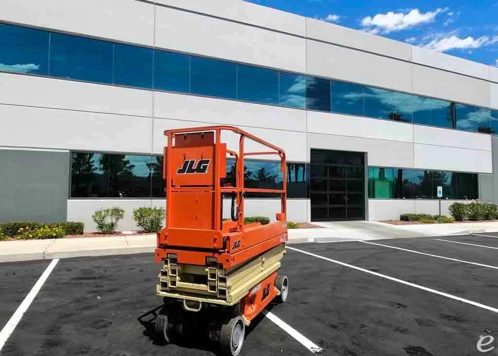 2017 JLG 1932R Electric Scissor Lift - 123Forklift