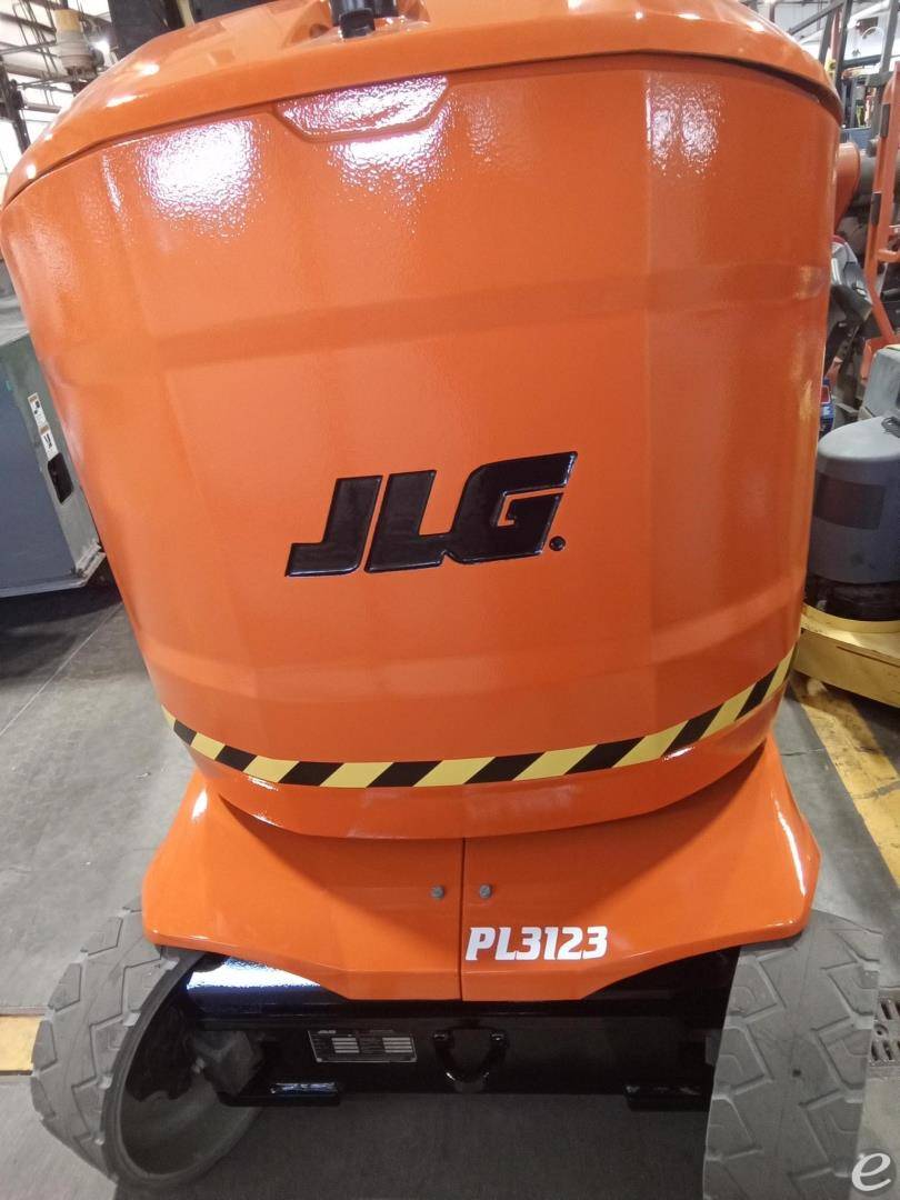 2015 JLG TOUCAN 32E
