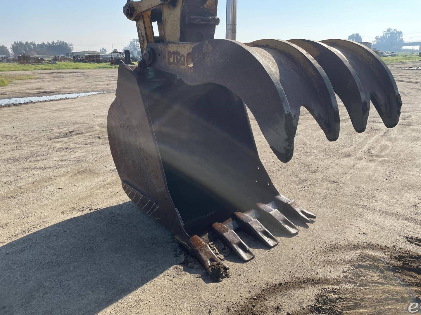 1992 Cat 330L