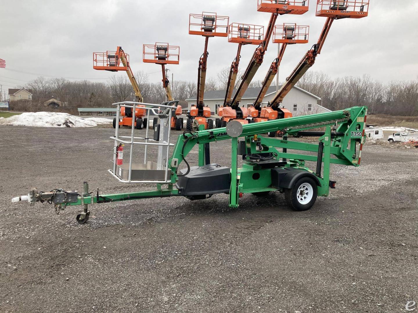 2017 JLG T350