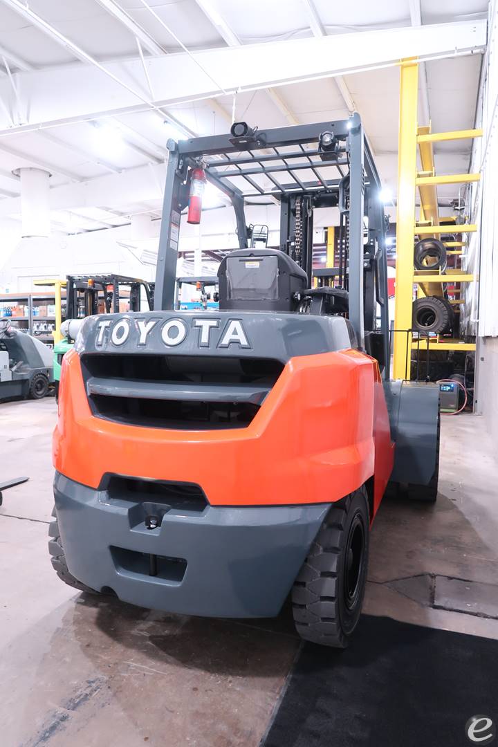 2014 Toyota 8FD45U Diesel Forklift - 123Forklift