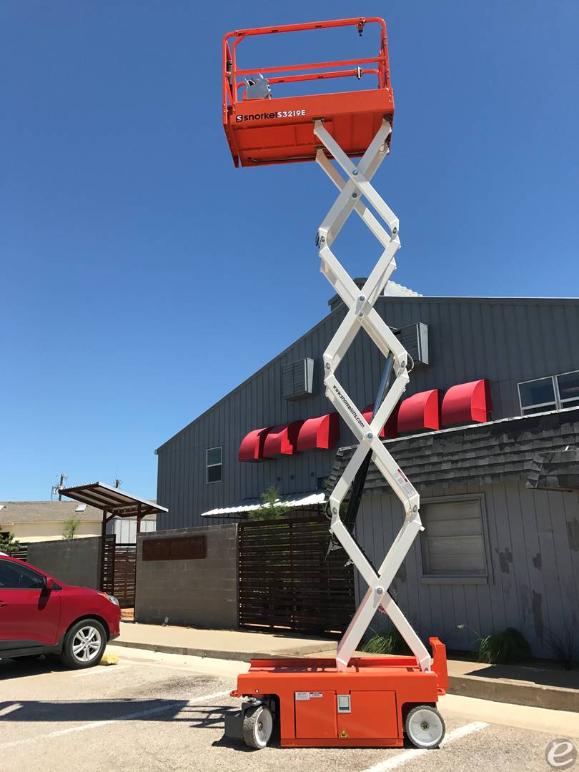 2017 Snorkel S3219E