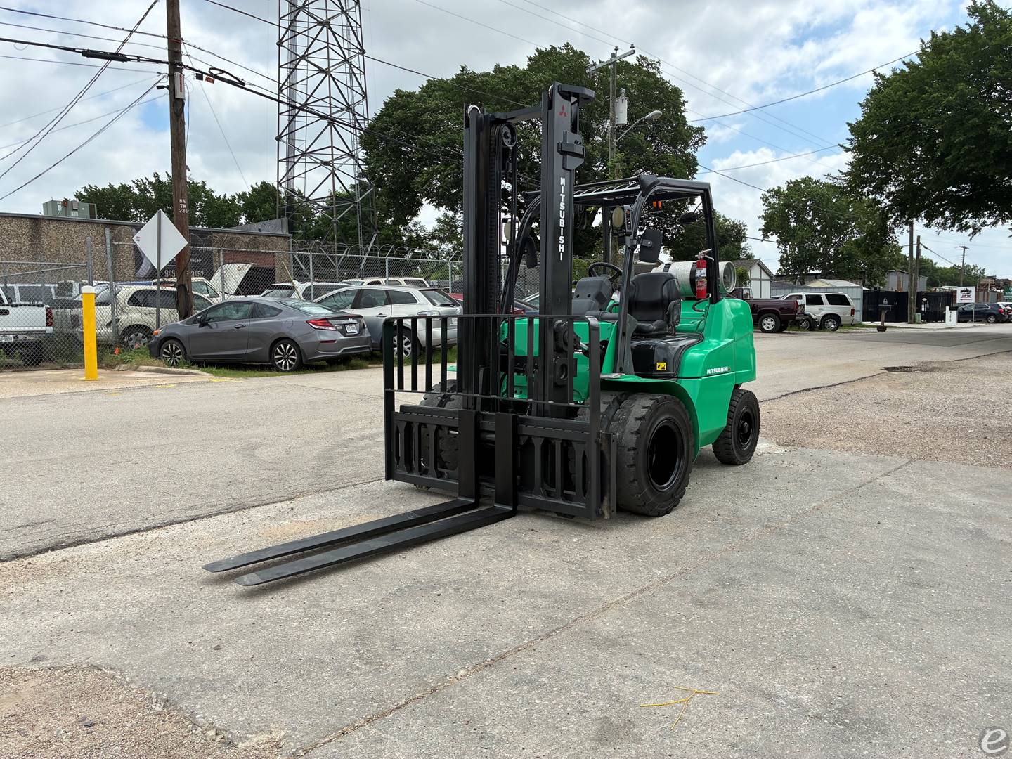 2018 Mitsubishi FG40N