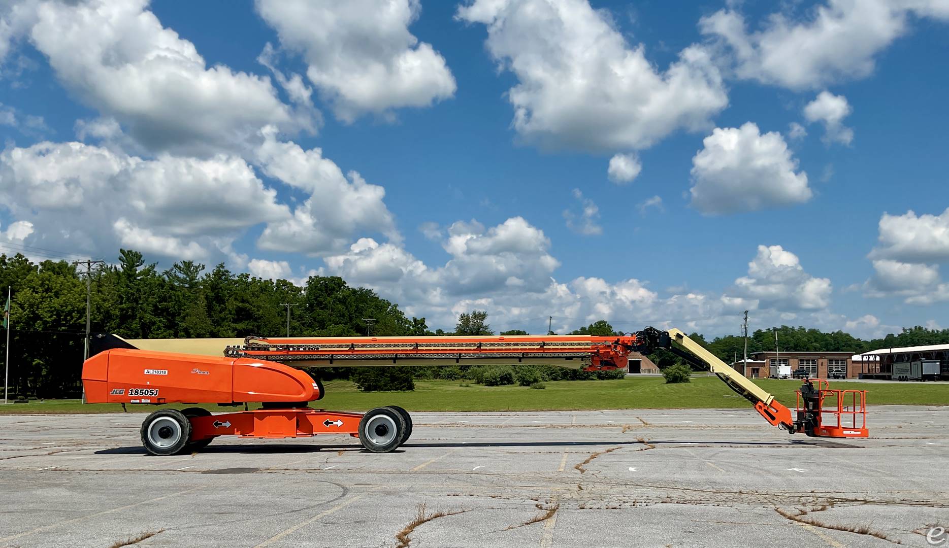 2017 JLG 1850SJP