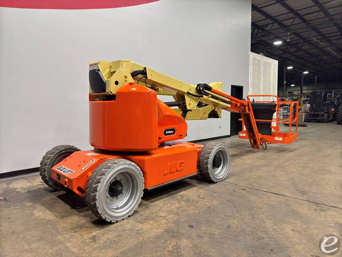 2013 JLG E450AJ