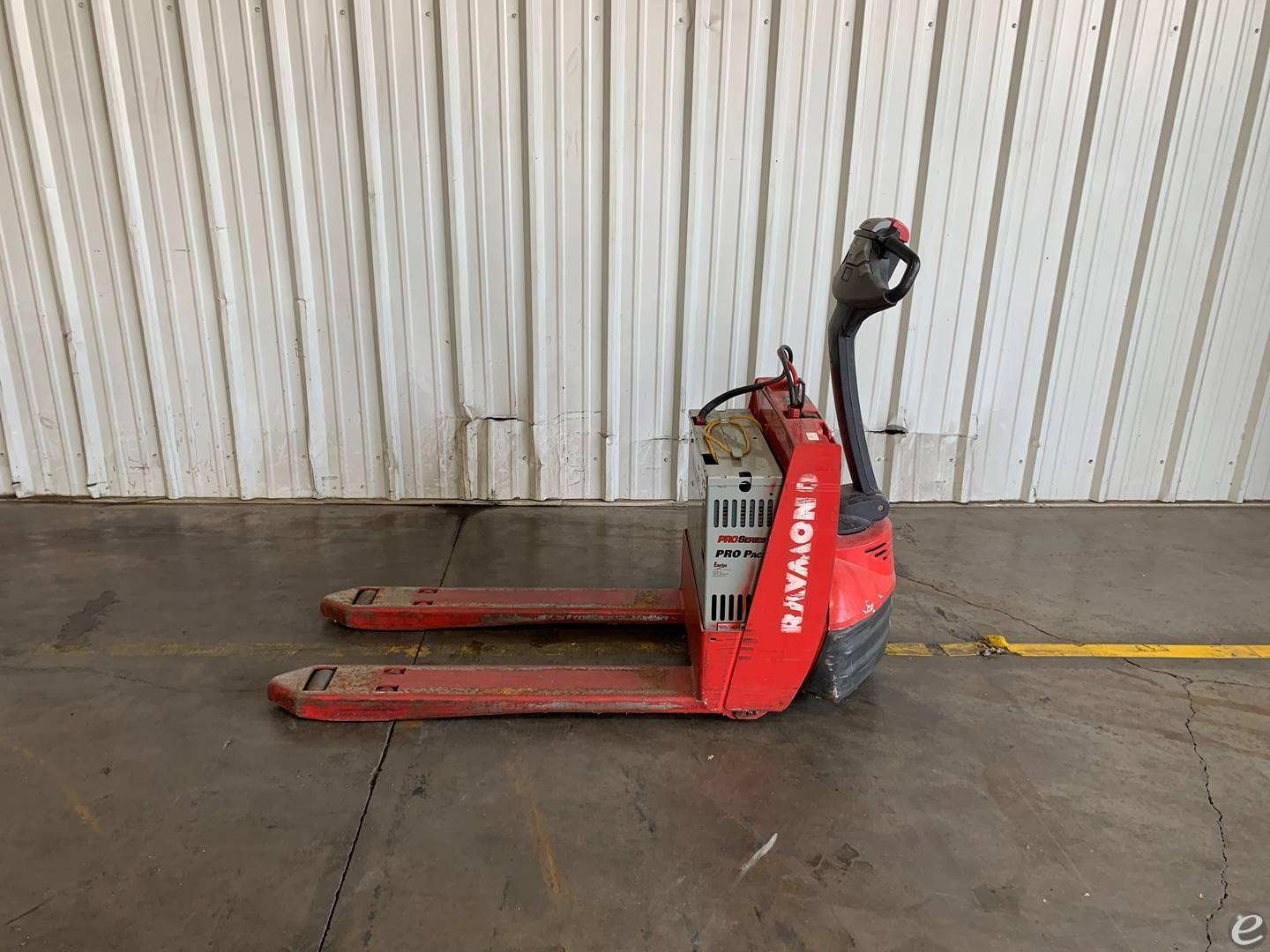 1900 Raymond 102T-F45L Electric For...