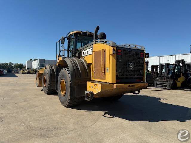 2018 John Deere 744KII