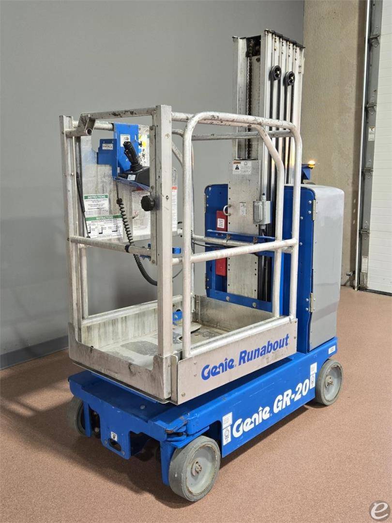 2017 Genie GR20 Electric Scissor Lift - 123Forklift