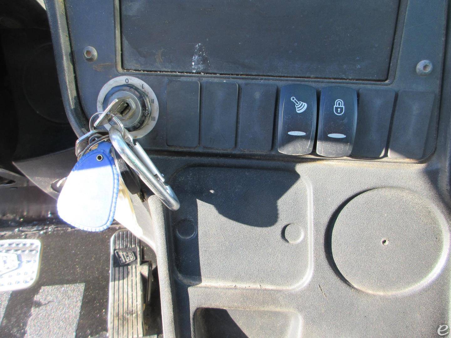 2015 JCB 510-56