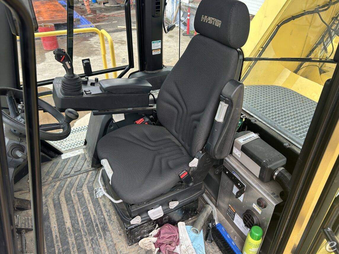 2023 Hyster RS46-33 Reachstacker Container Handler