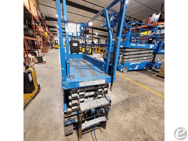 2015 Genie GS-1930 Electric Scissor Lift - 123Forklift