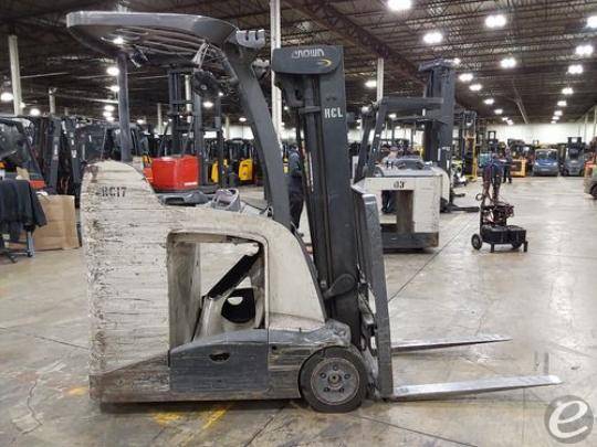 2010 Crown RC5545-40 Electric Forkl...