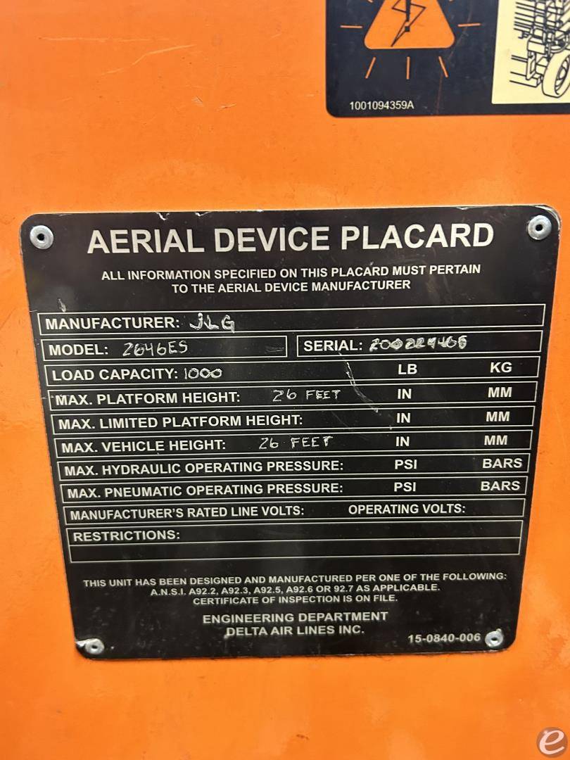 2013 JLG 2646ES
