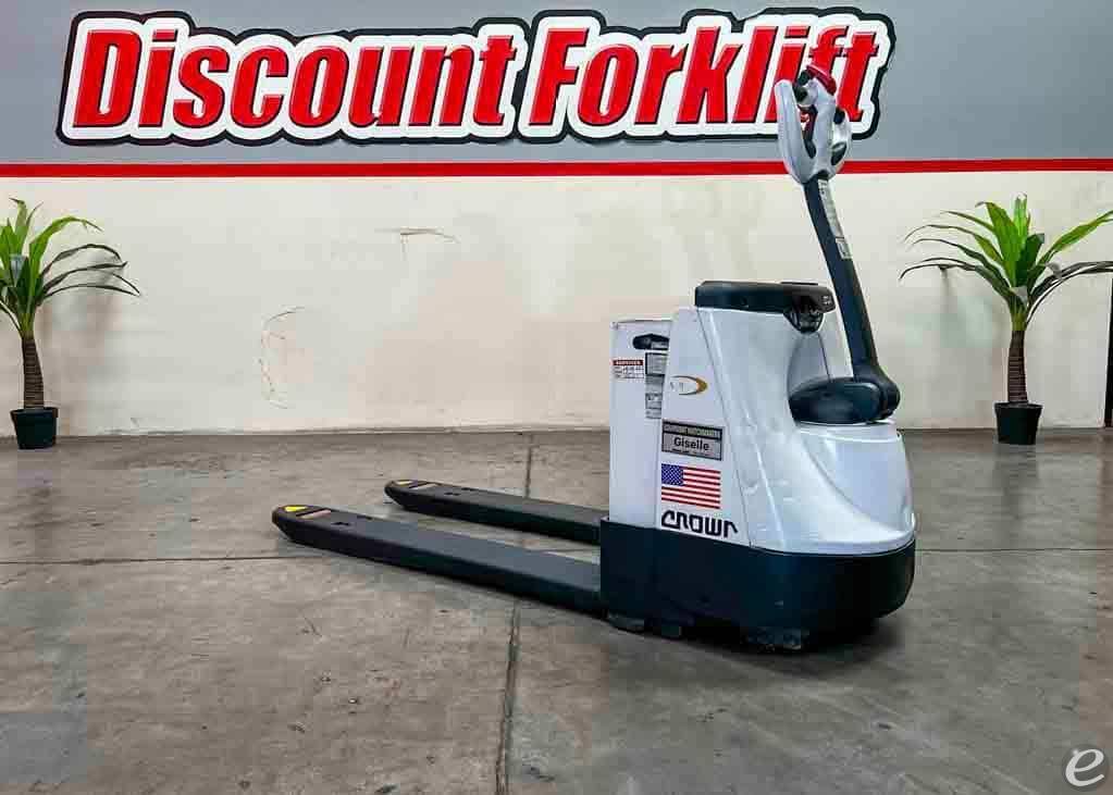 2014 Crown WP-3035-45