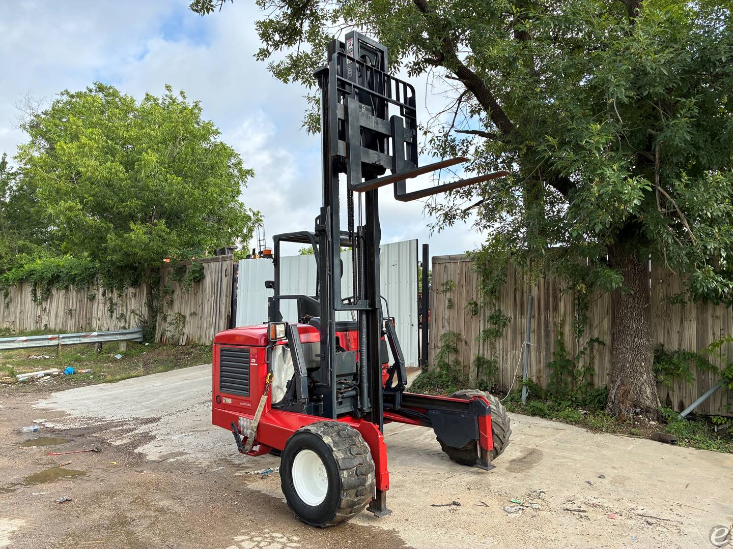 2014 Moffett M50P