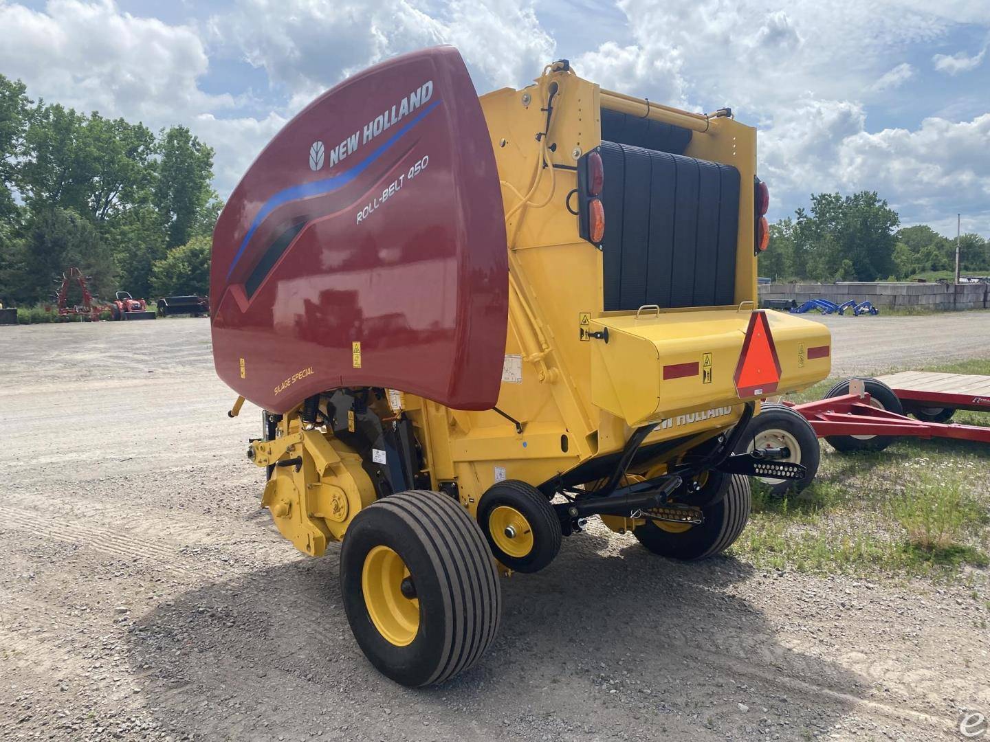 2025 New Holland ROLL-BELT 450