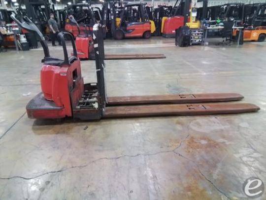  Raymond 8400 Electric Forklift