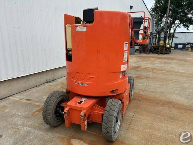 2014 JLG E300AJP