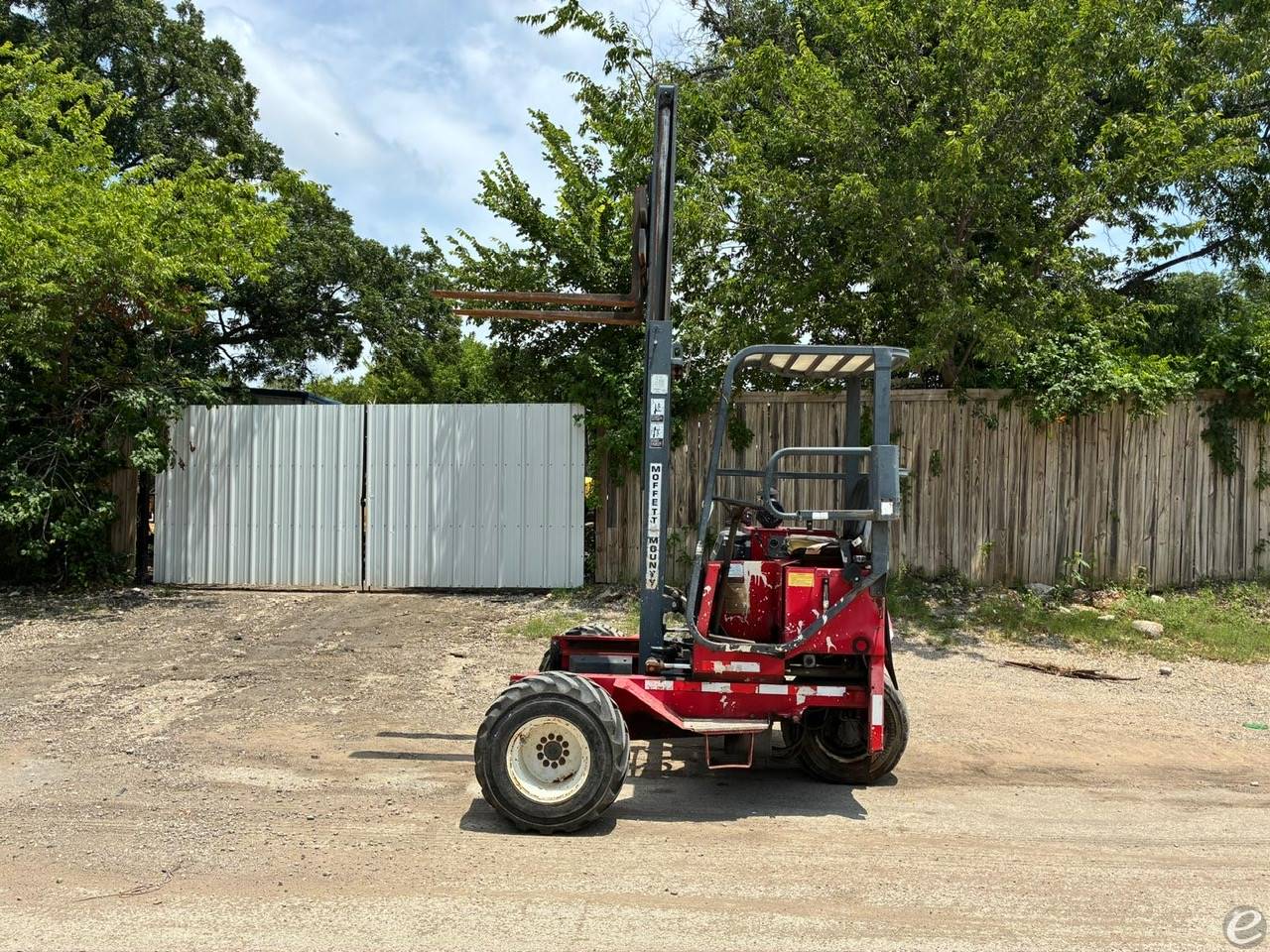 2002 Moffett M5500