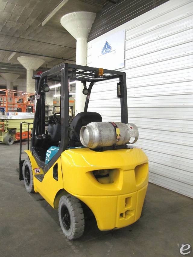 2006 Komatsu FG25T-16 Dual Fuel Forklift - 123Forklift