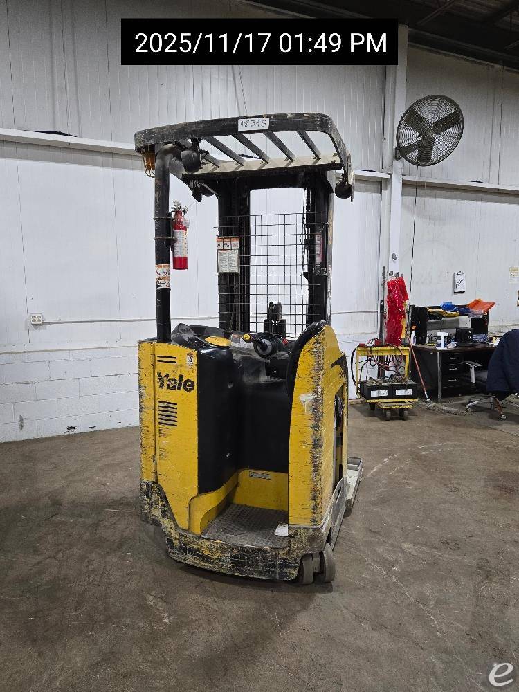 2018 Yale NR045EB