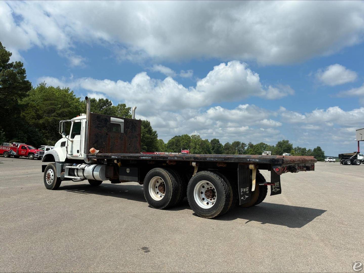 2011 Mack GRANITE GU713