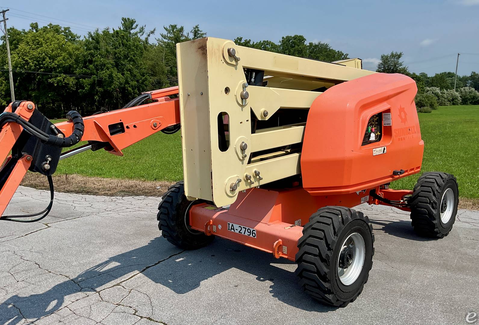 2017 JLG 450AJ