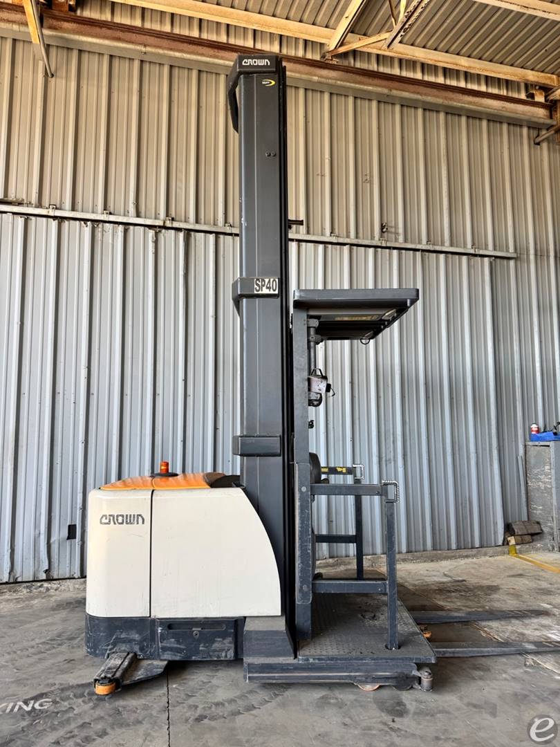 2018 Crown SP4050-30