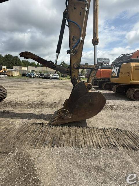 2004 Cat 325CL