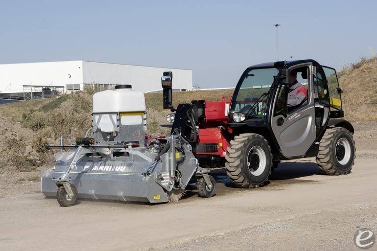 2025 Manitou 2 IN 1 SWEEPER