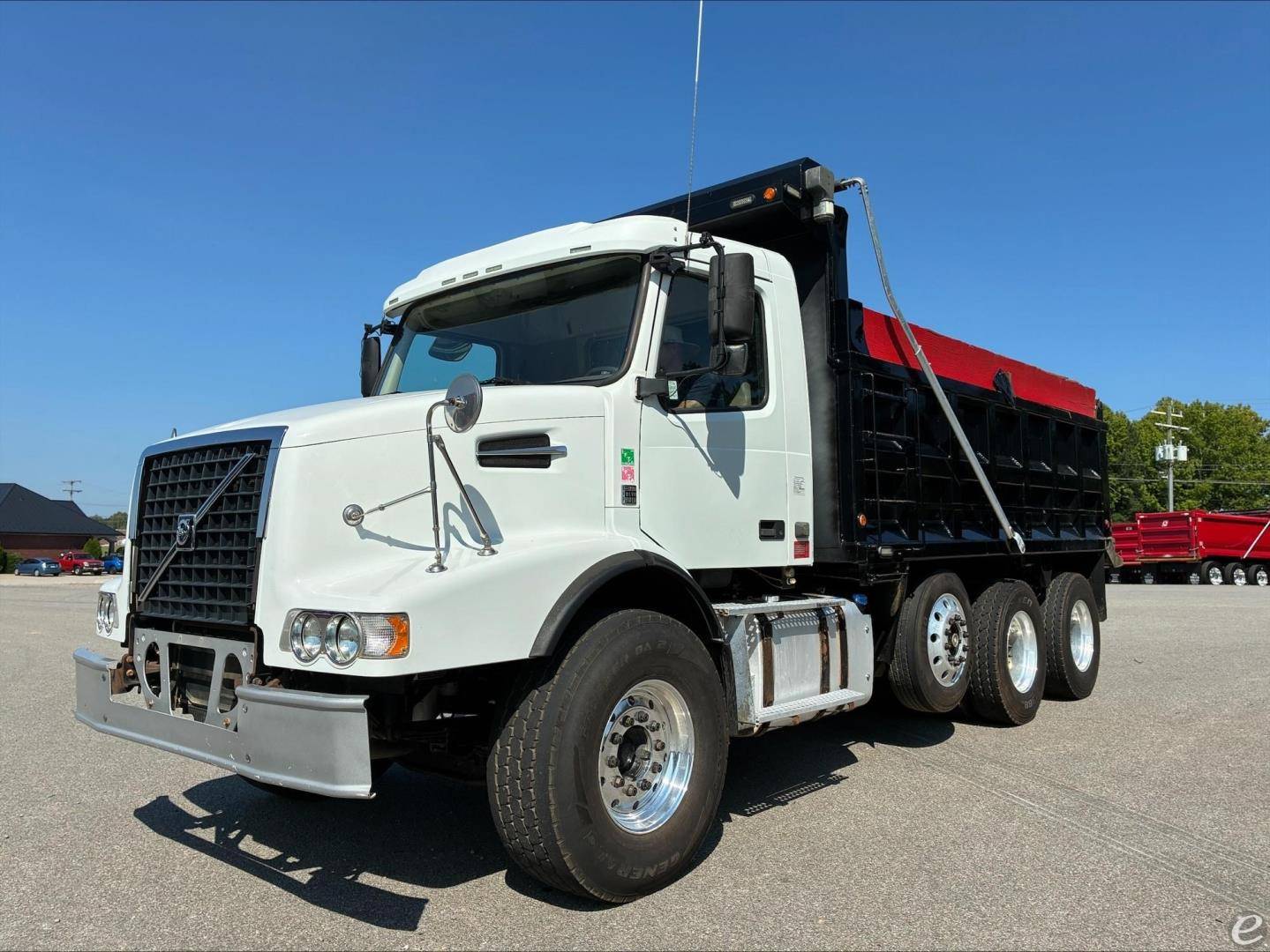 2016 Volvo VHD84B200