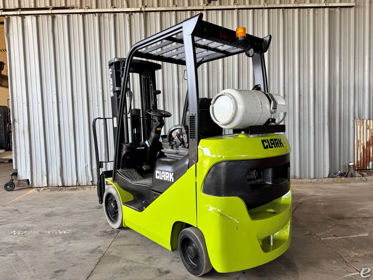 2018 Clark S25CL