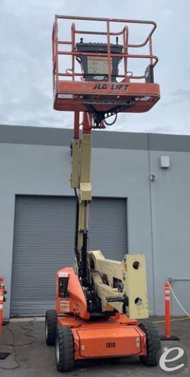 2017 JLG E450AJ