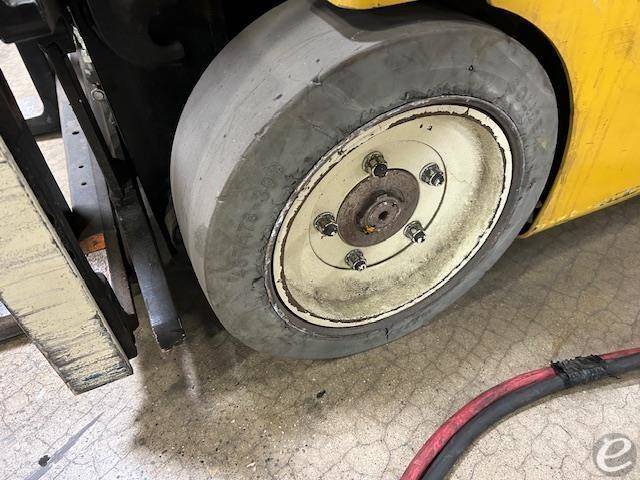 2016 Yale ERP040VT
