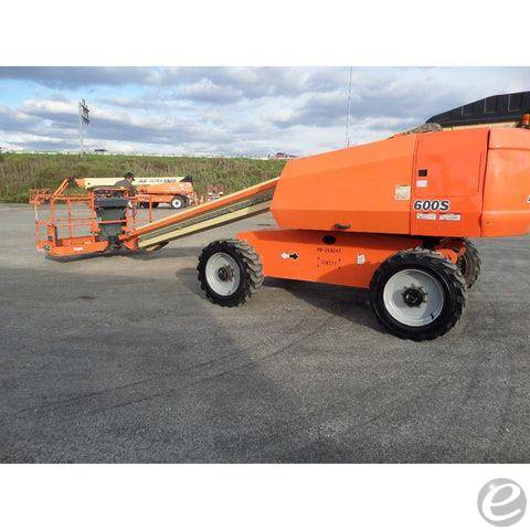 2013 JLG 600S