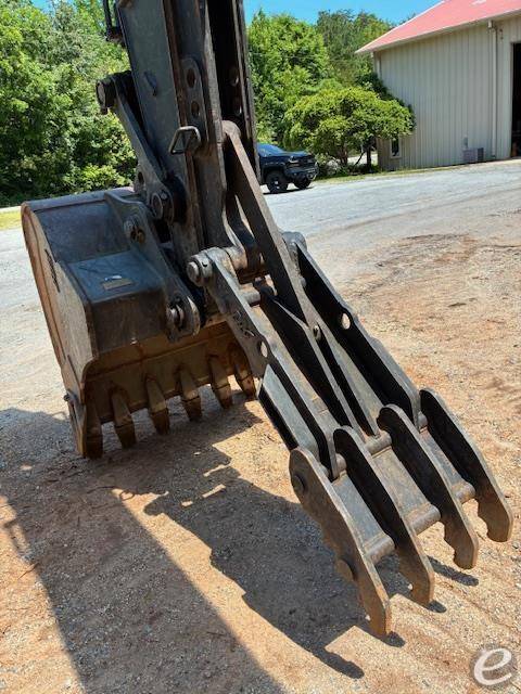 2015 John Deere 210G LC