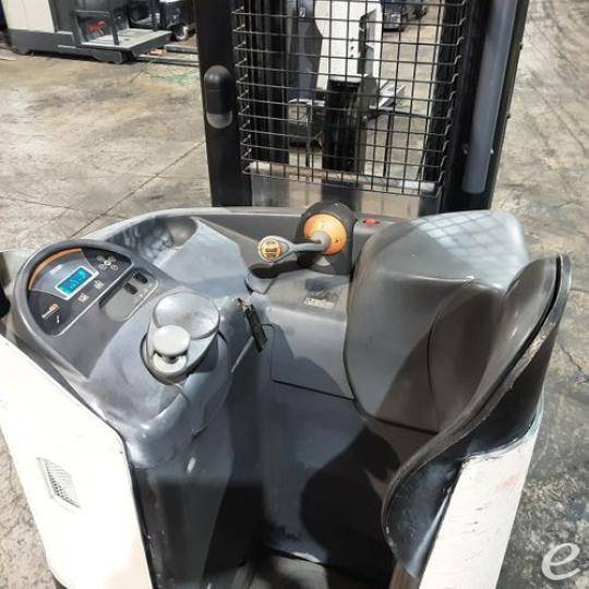 2018 Crown RR5725-45