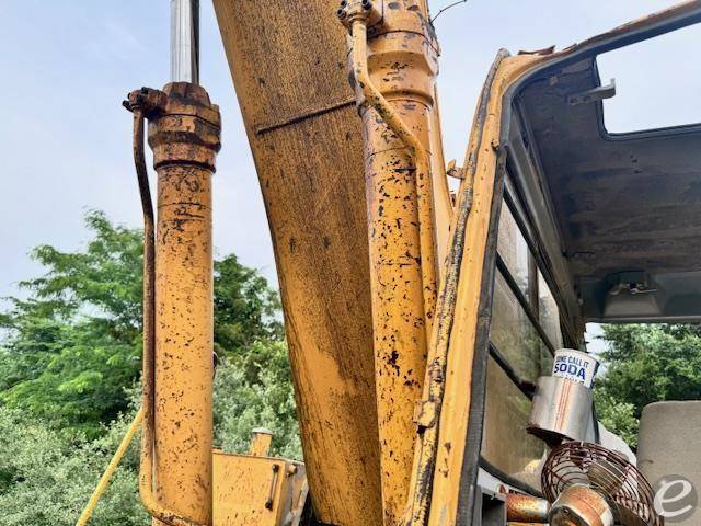 1994 John Deere 790E LC