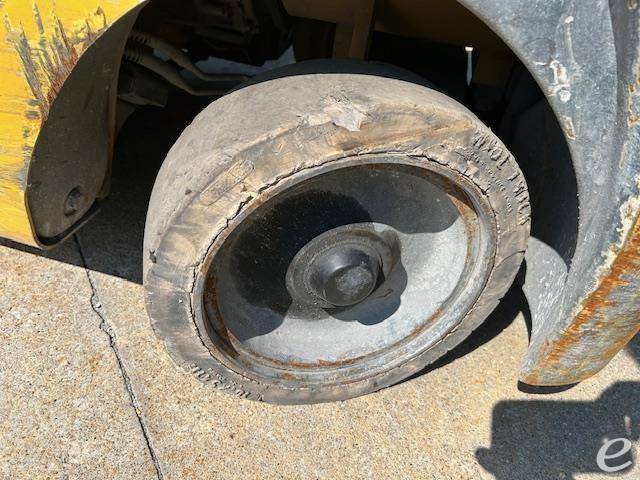 Komatsu FG25ST-16