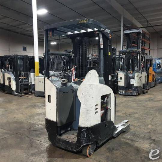 2018 Crown RR5725-45