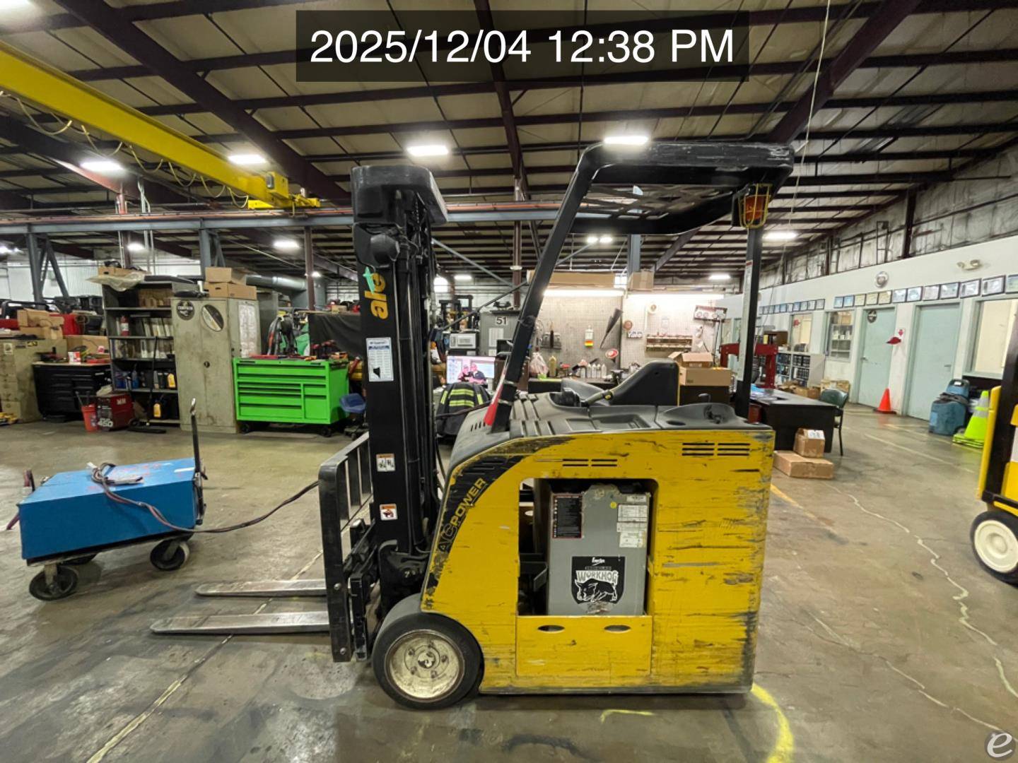 2019 Yale ESC040AD